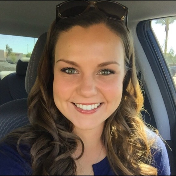 Meet your Posher, Katie - Picture 1 of 1